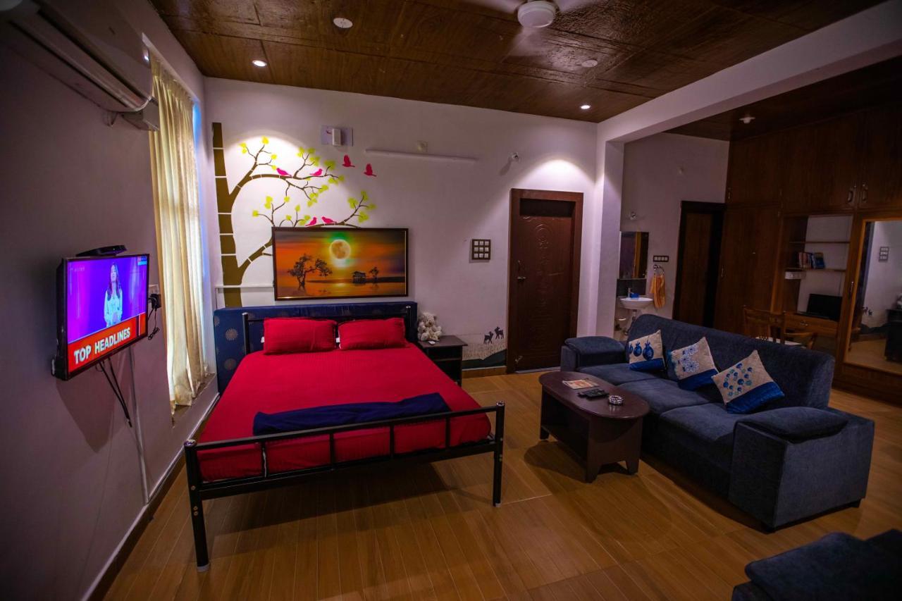 Waves Beach House Pondicherry Bagian luar foto