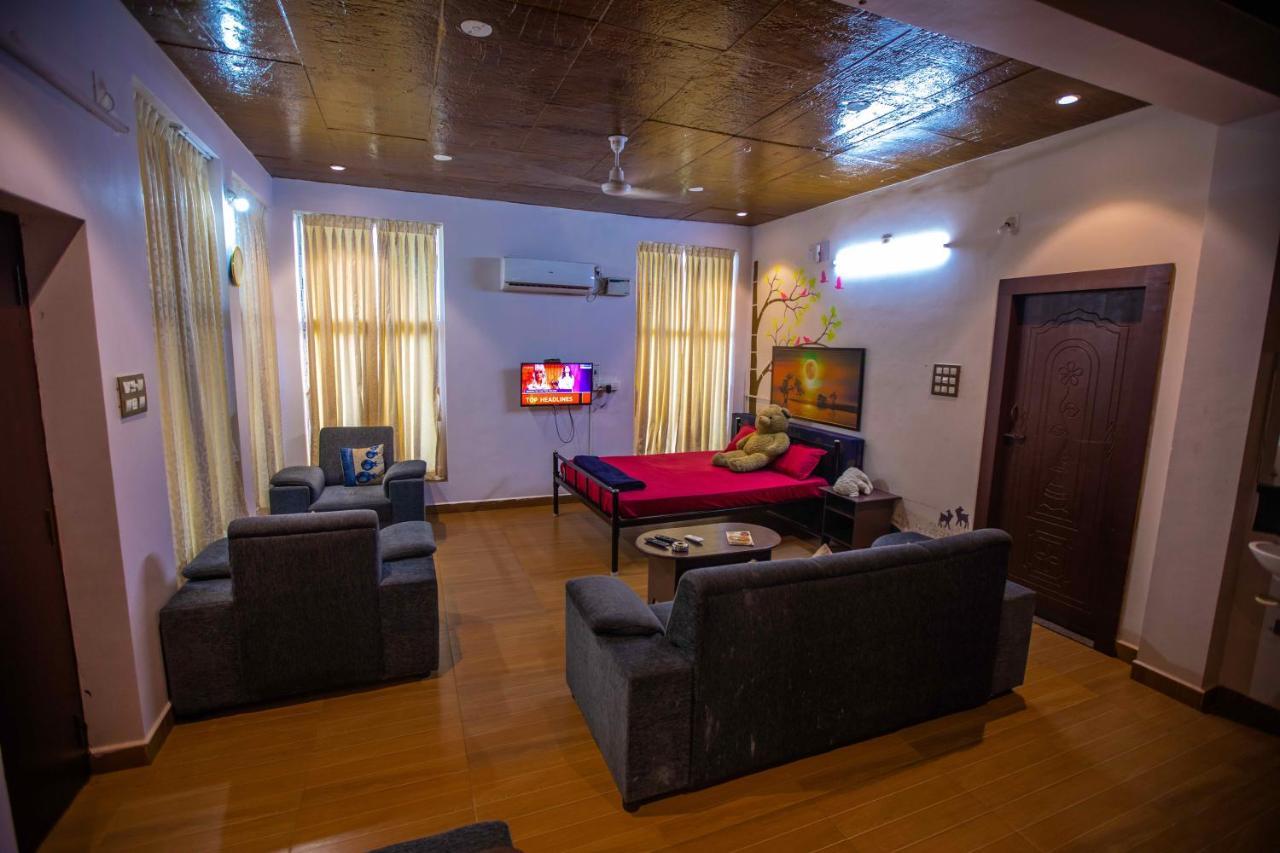 Waves Beach House Pondicherry Bagian luar foto