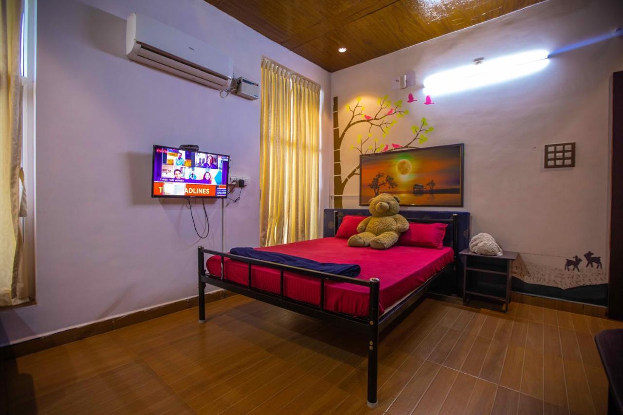 Waves Beach House Pondicherry Bagian luar foto