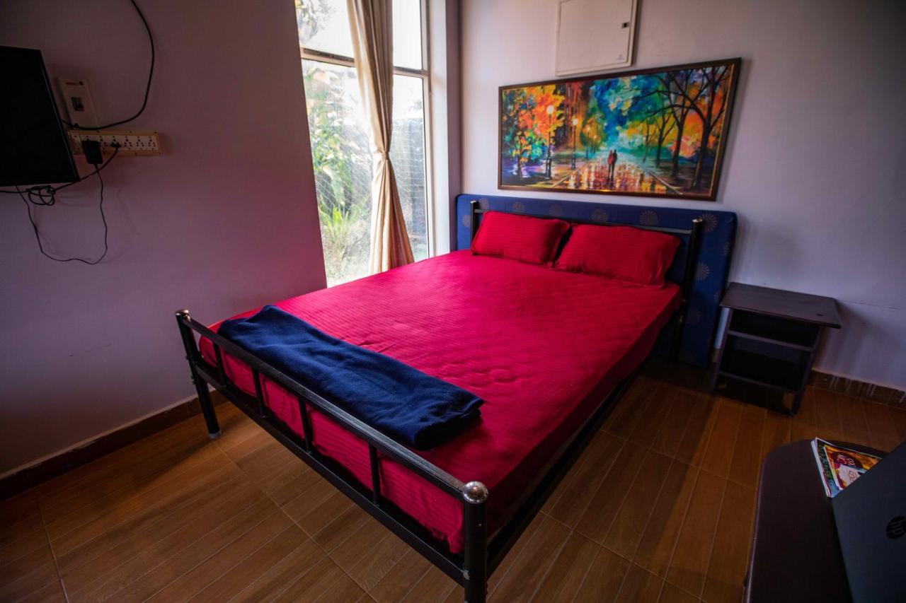 Waves Beach House Pondicherry Bagian luar foto