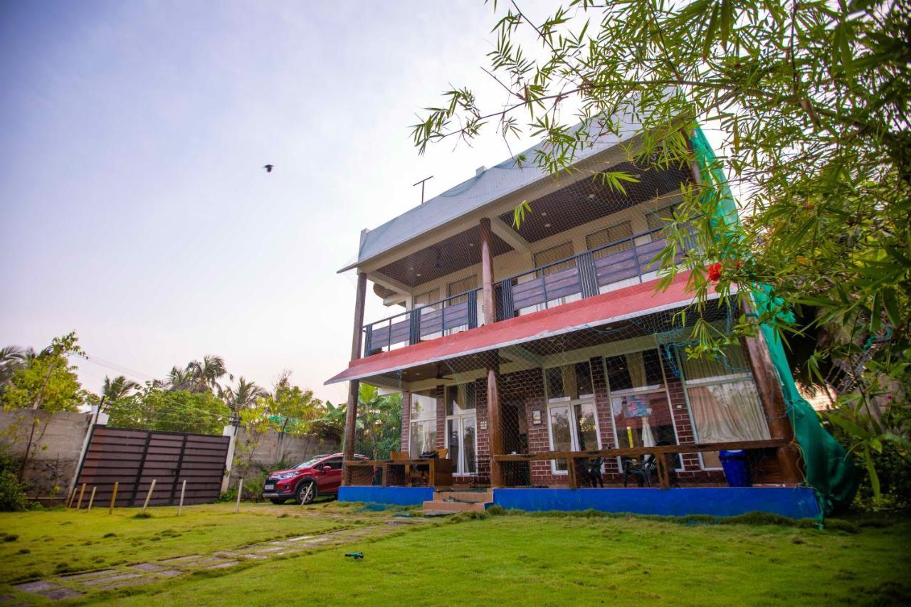 Waves Beach House Pondicherry Bagian luar foto