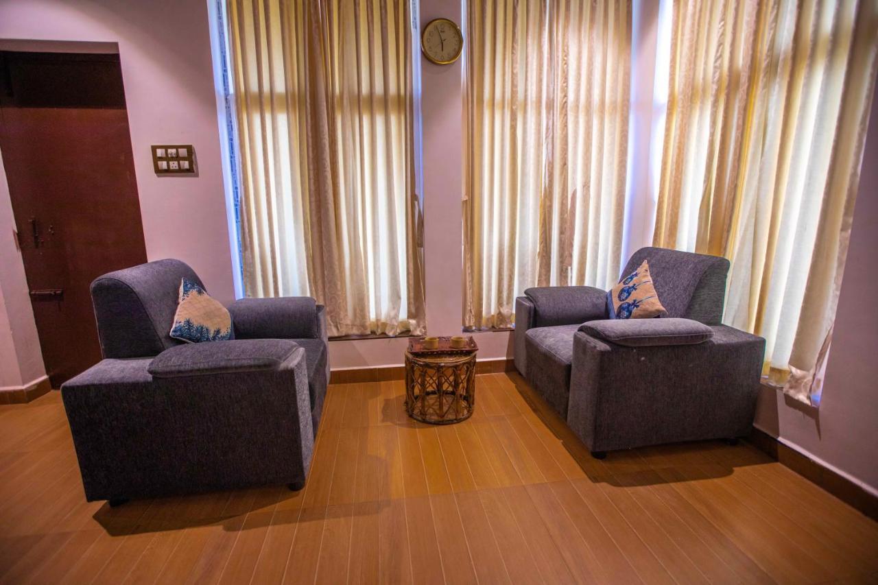 Waves Beach House Pondicherry Bagian luar foto