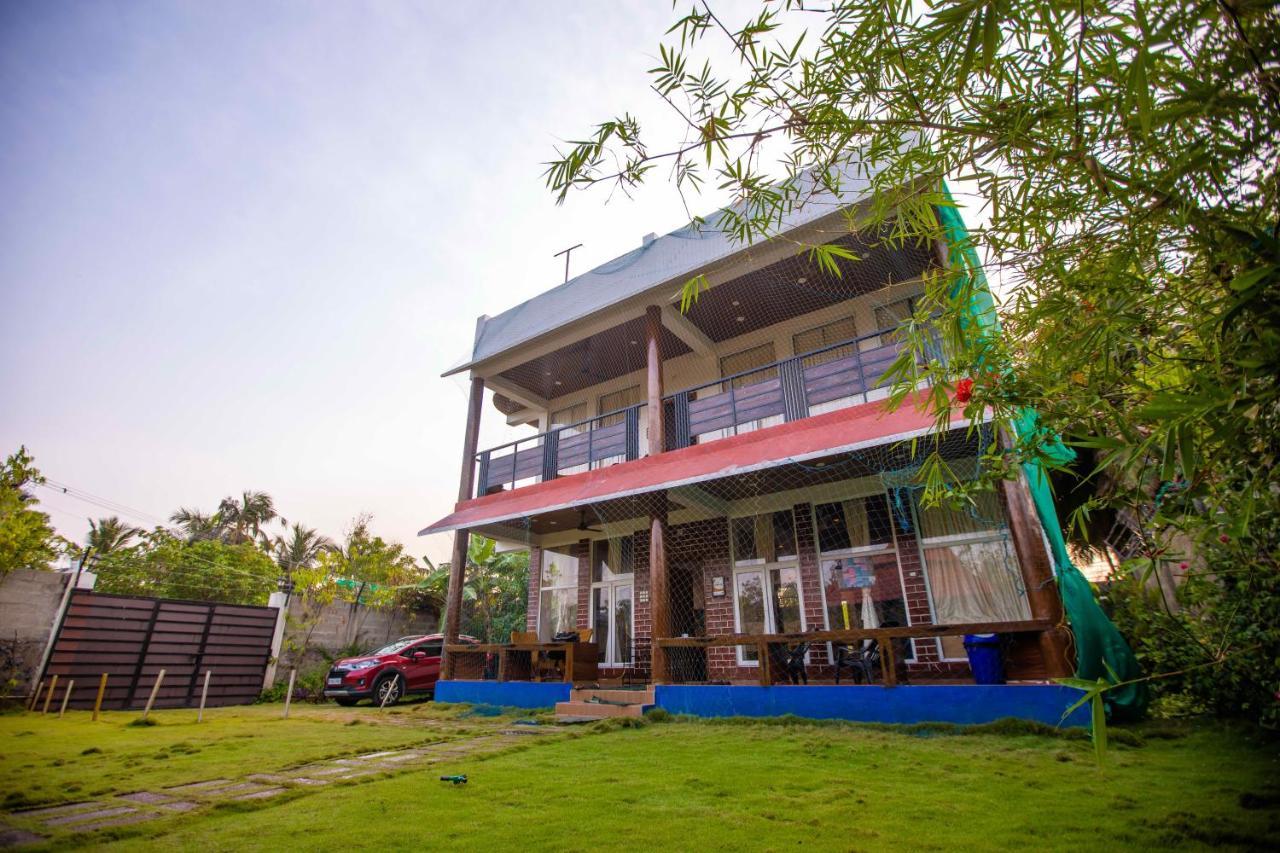 Waves Beach House Pondicherry Bagian luar foto