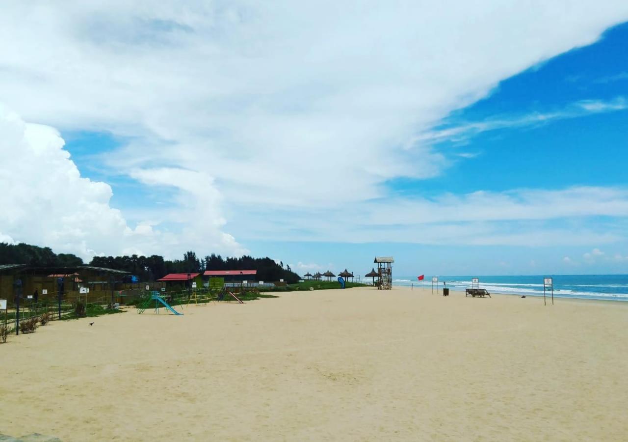 Waves Beach House Pondicherry Bagian luar foto